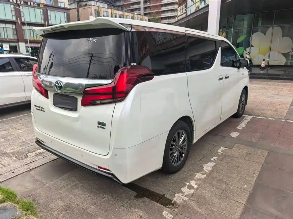 Toyota Alphard 2020