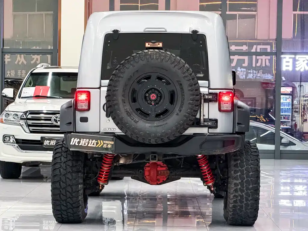 Jeep Wrangler 2015 — фото 4
