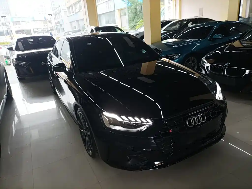 Audi A4L 2021