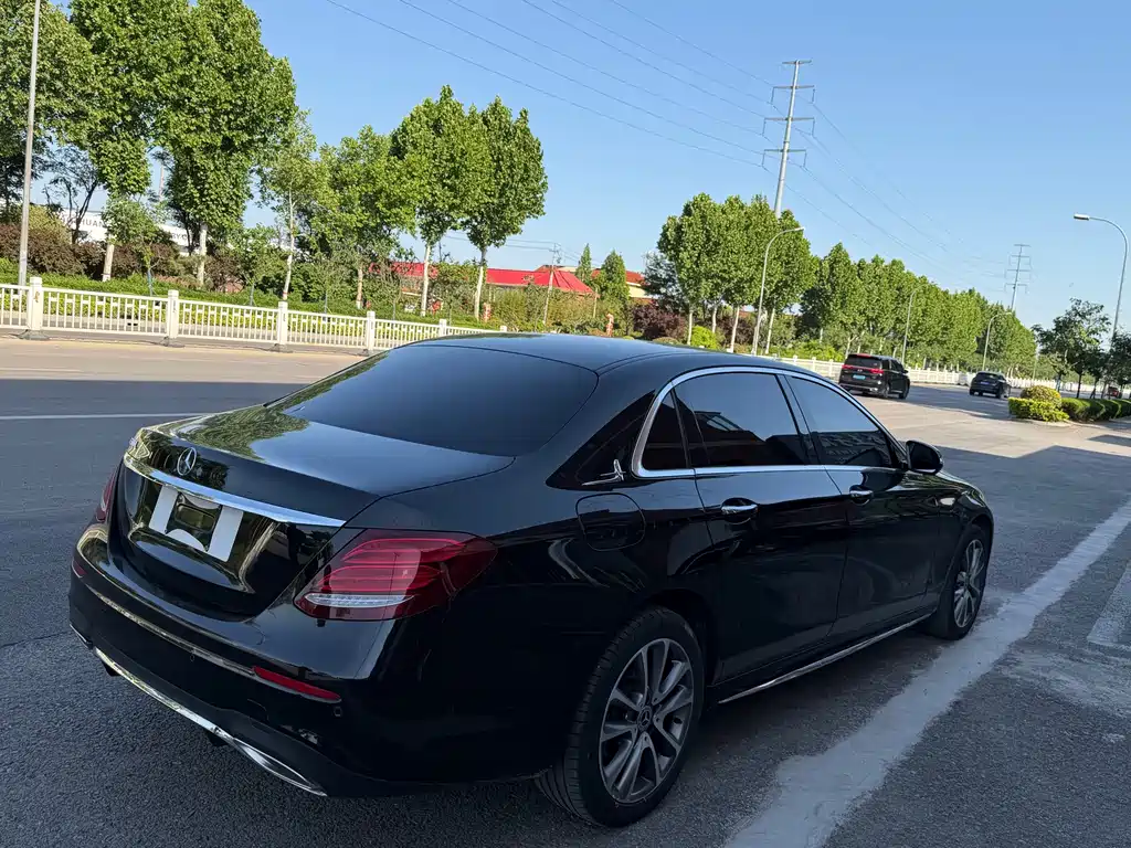 Mercedes-Benz E-Class 2016