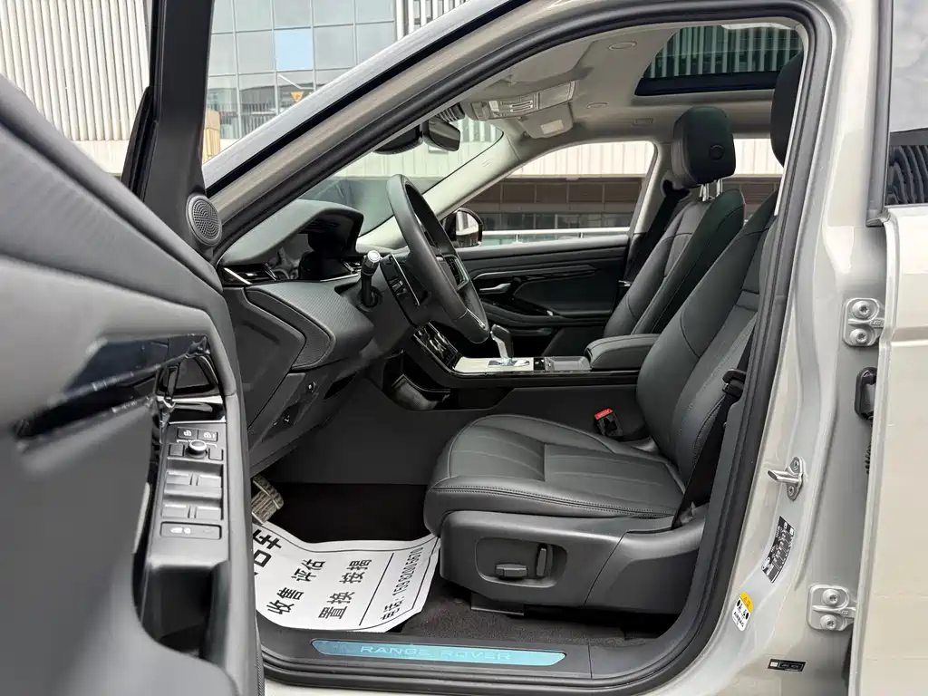 Land Rover Range Rover Evoque 2022 — фото 16