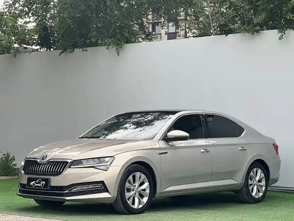Skoda Superb 2022