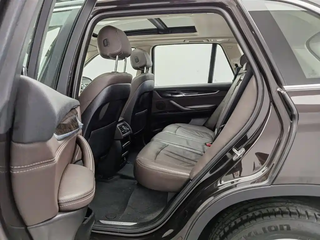 BMW X5 2015 — фото 15