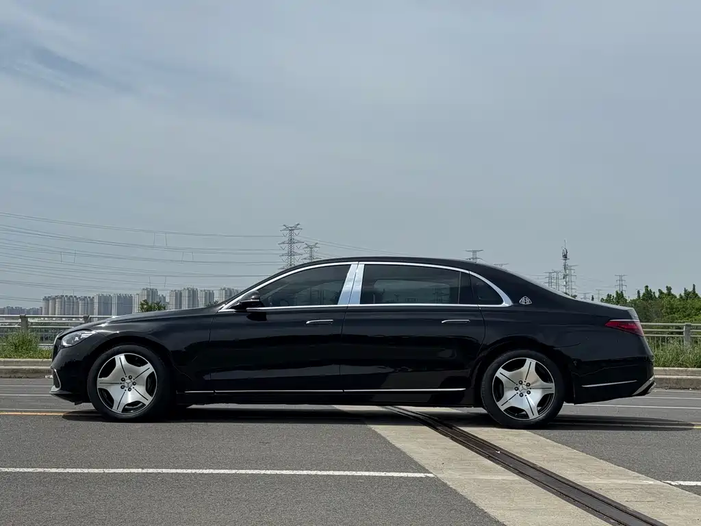 Mercedes-Benz S-Class 2021