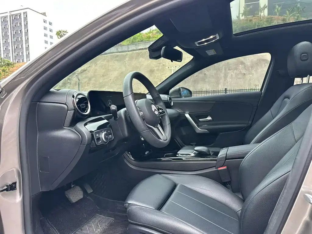Mercedes-Benz A-Class 2021 — фото 4
