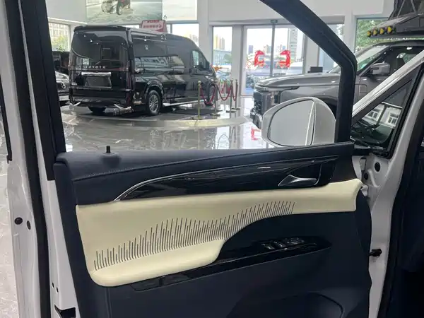 Buick GL8 2026