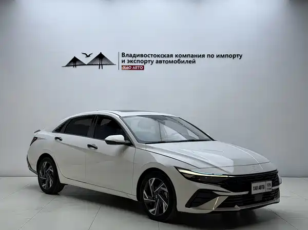 Hyundai Elantra 2023