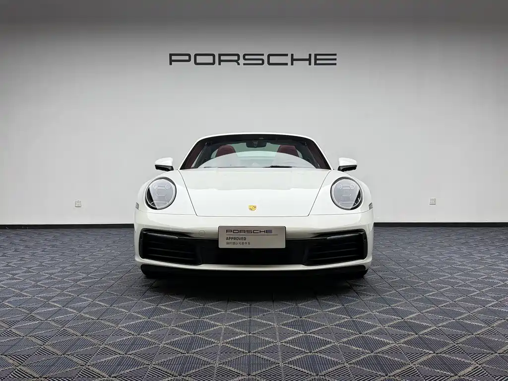 Porsche 911 2023 — фото 10