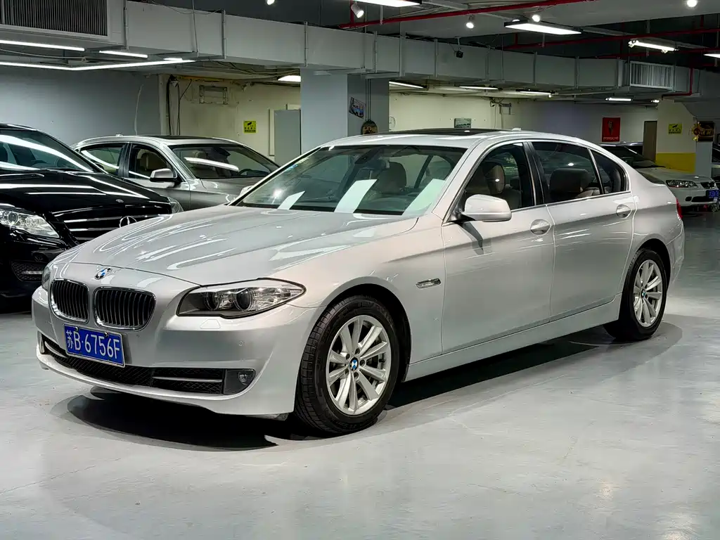 BMW 5 Series 2011