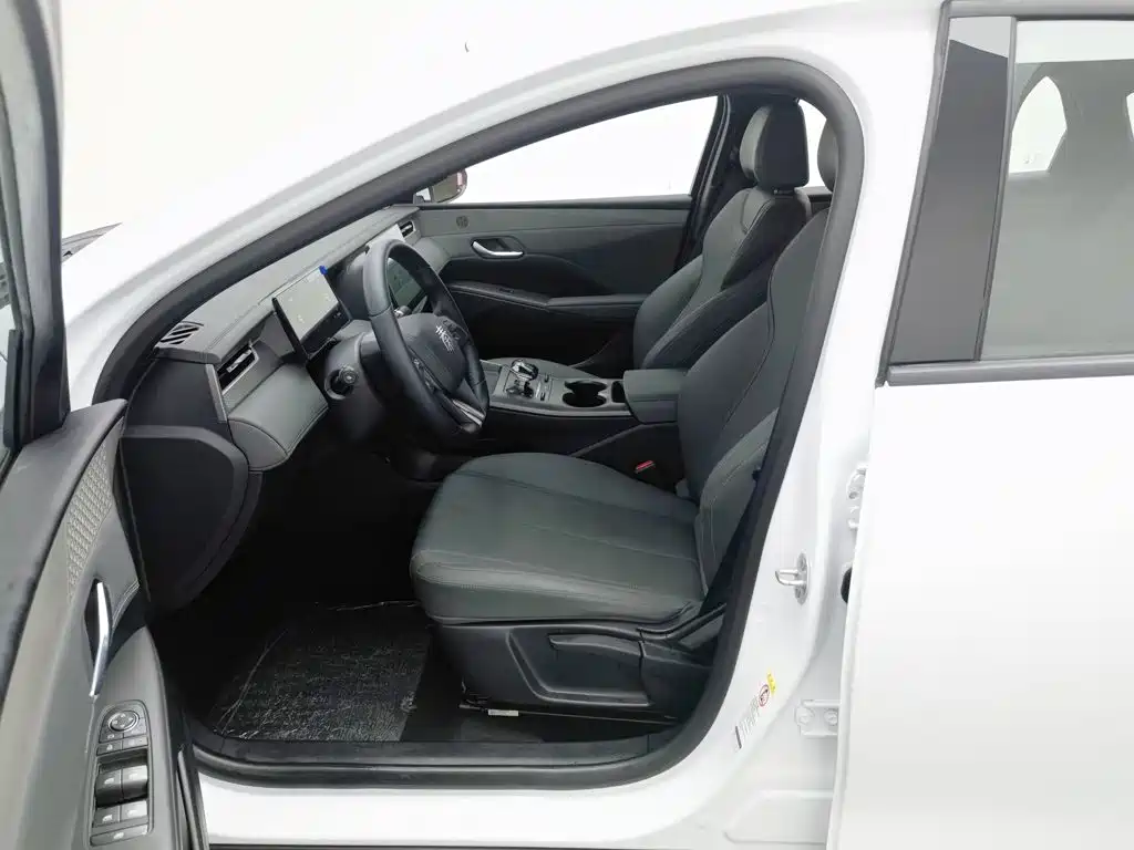BYD Qin PLUS 2025 — фото 10