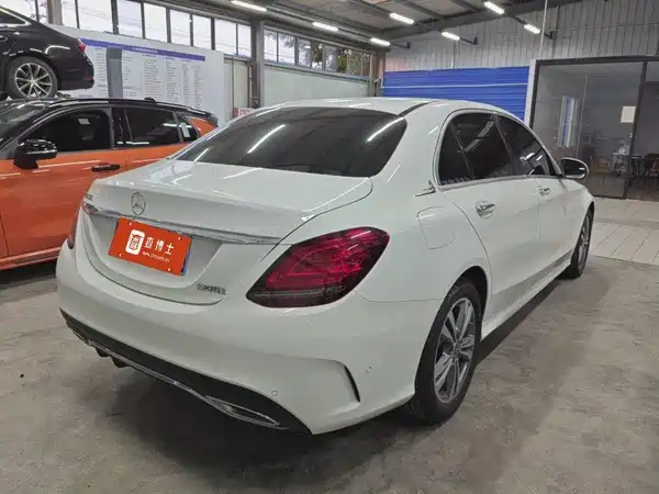 Mercedes-Benz C-Class 2020