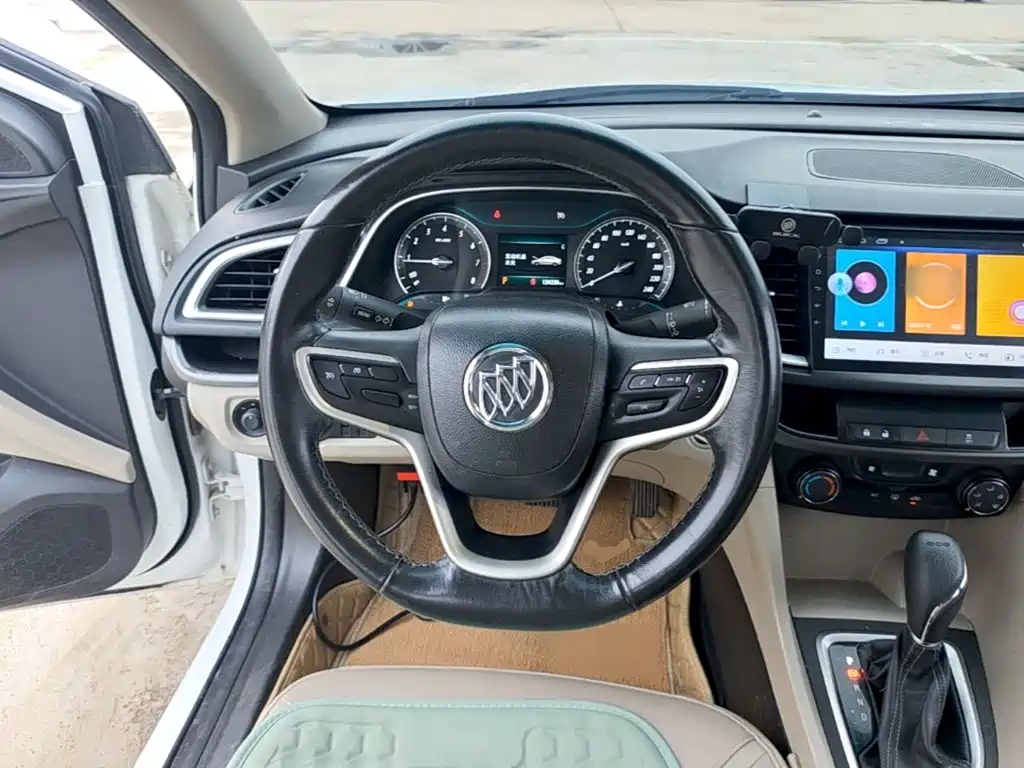Buick Excelle 2018 — фото 11