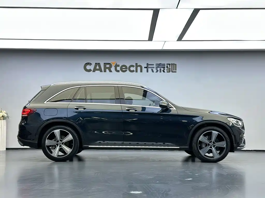 Mercedes-Benz GLC 2022 — фото 4