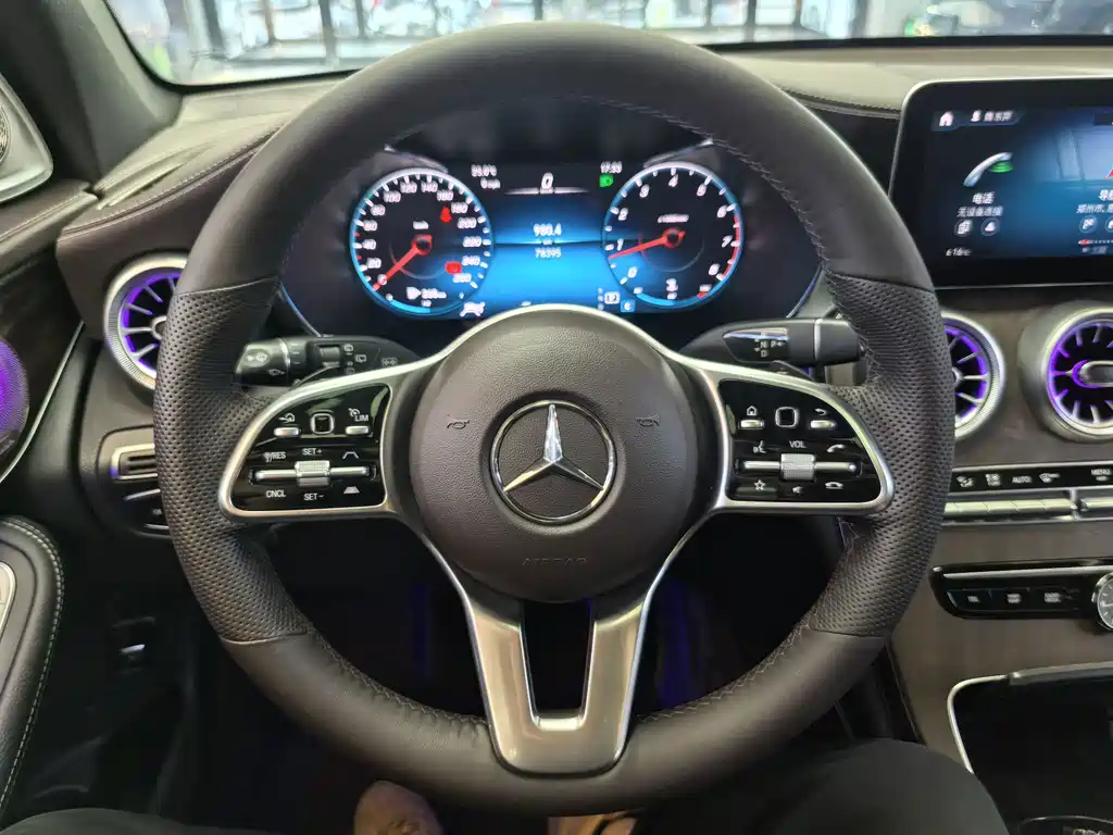 Mercedes-Benz GLC 2020 — фото 17