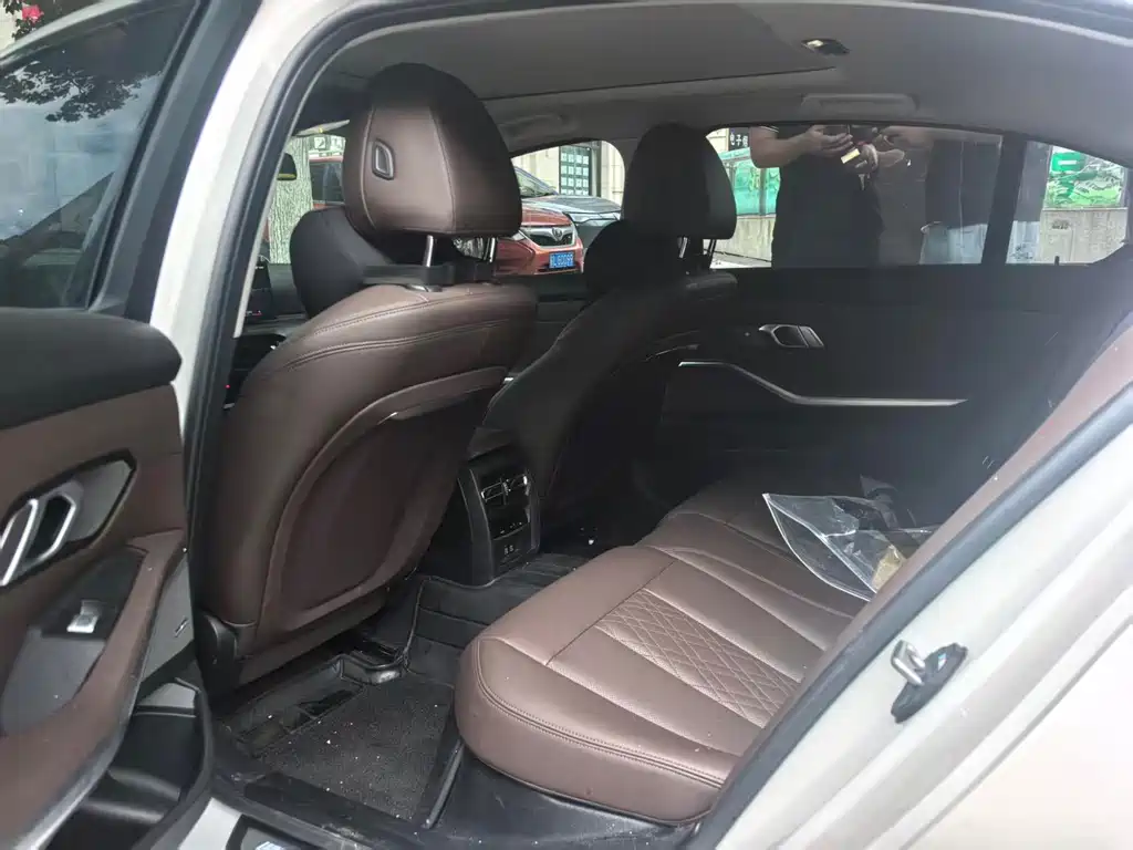 BMW 3 Series 2025