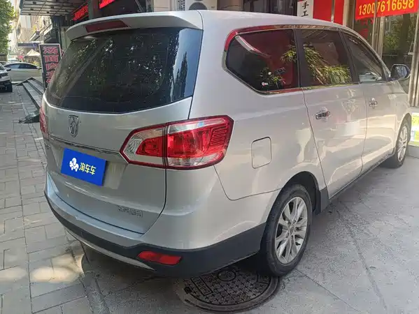 Baojun 730 2015