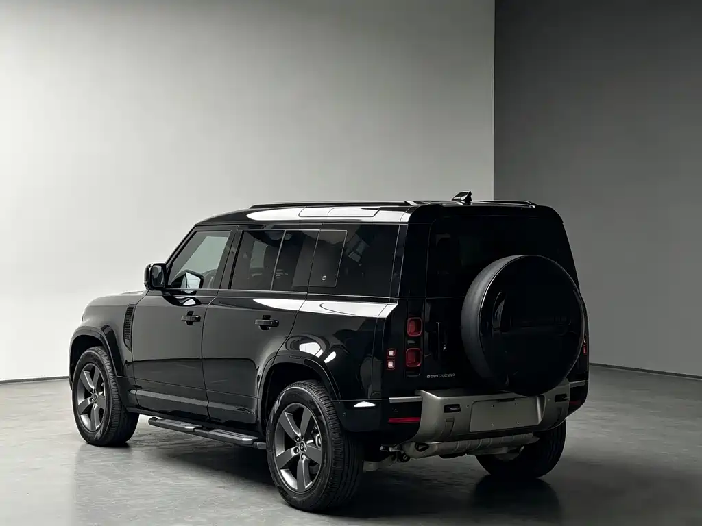 Land Rover Defender 2025 — фото 6
