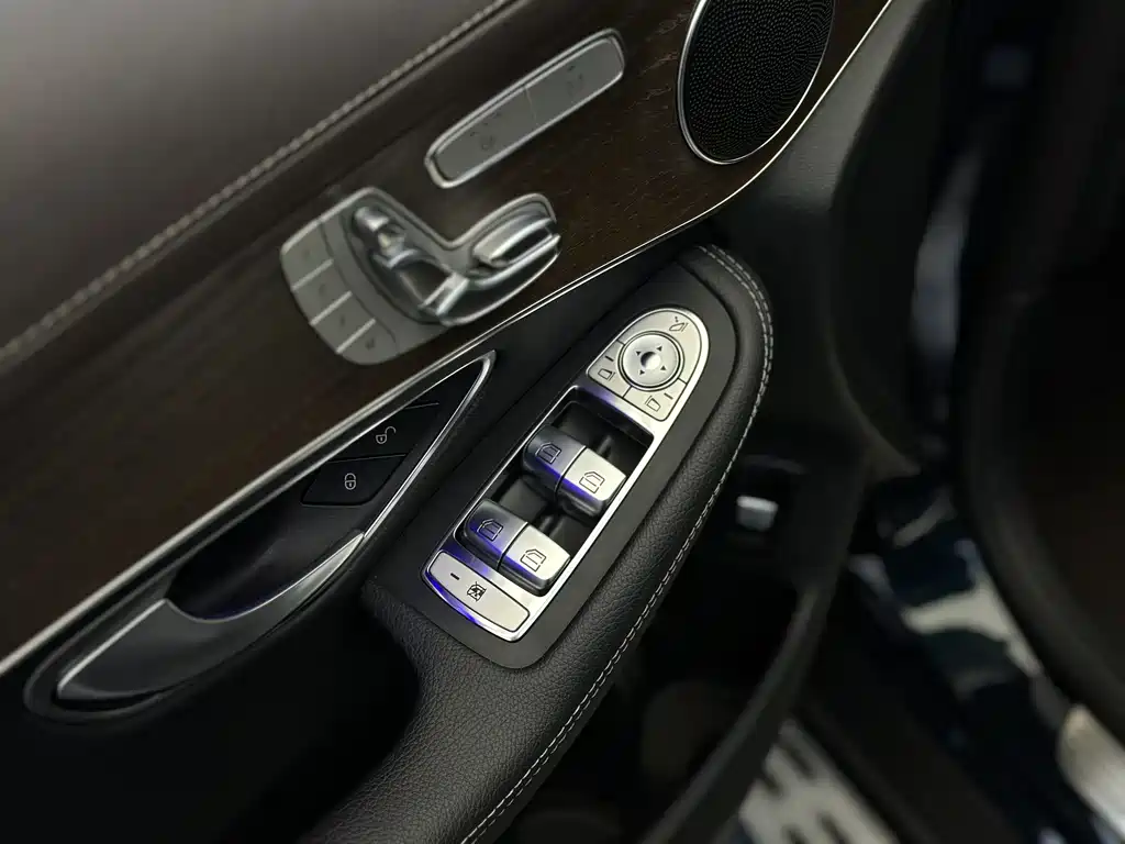 Mercedes-Benz GLC 2022 — фото 15