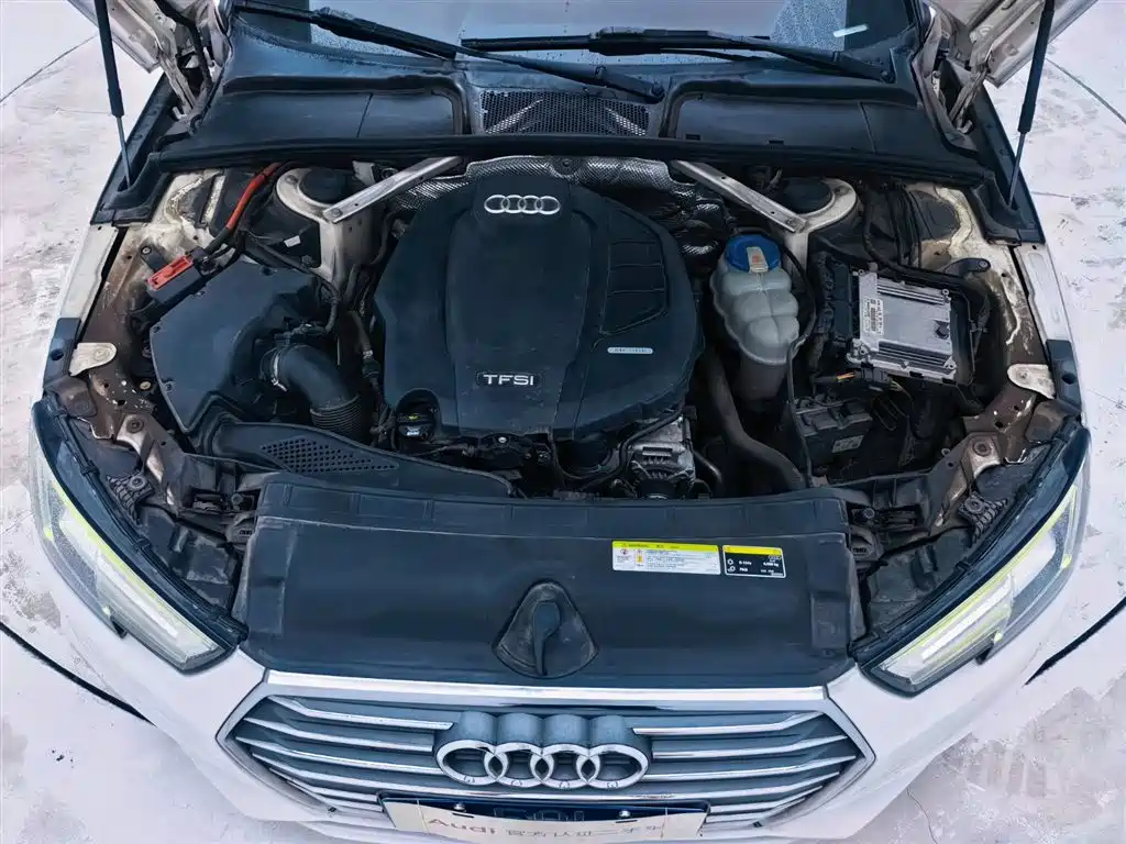 Audi A4L 2018 — фото 17