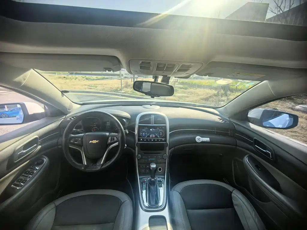 Chevrolet Malibu 2014 — фото 15