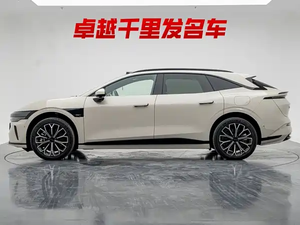 Zeekr 007GT 2025