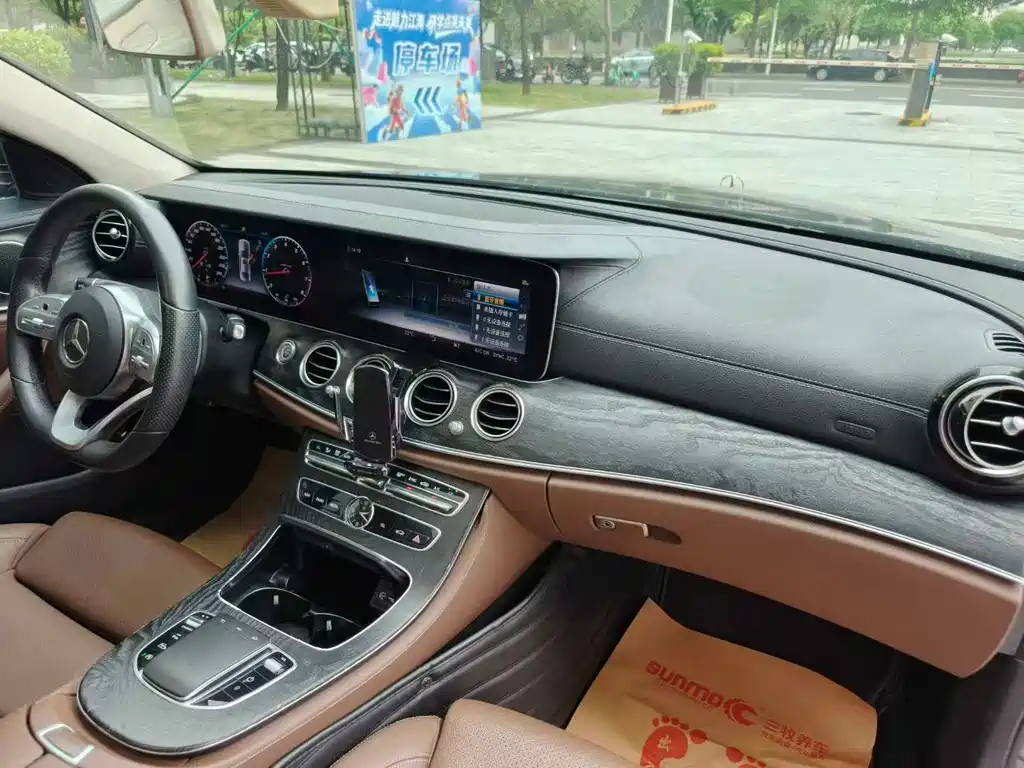 Mercedes-Benz E-Class 2019