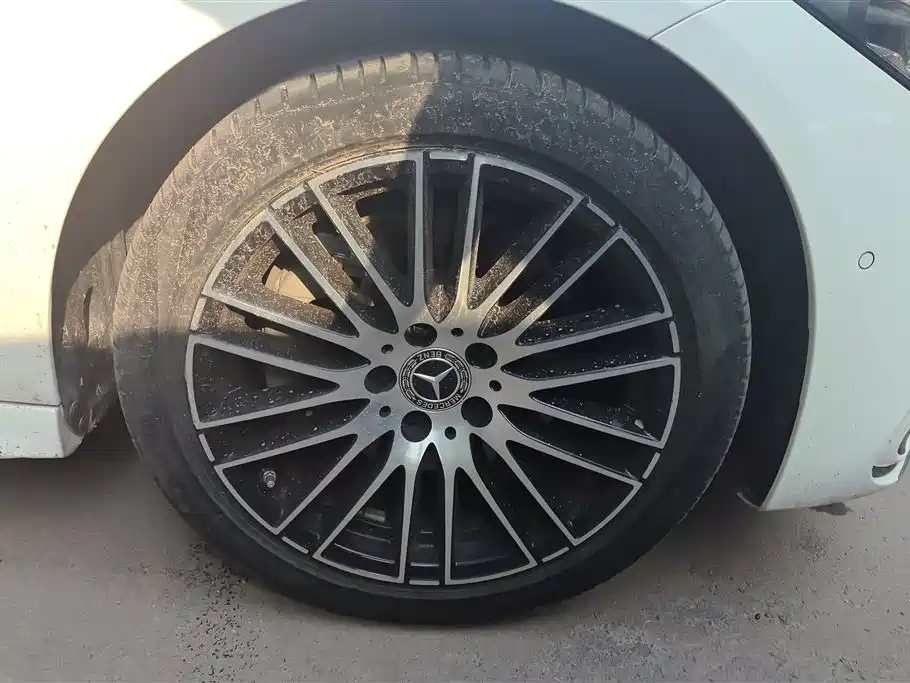 Mercedes-Benz C-Class 2023