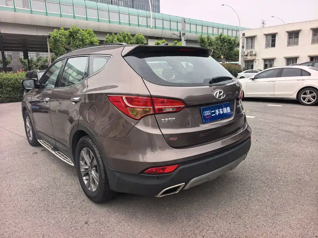 Hyundai Santa Fe 2015 — фото 4