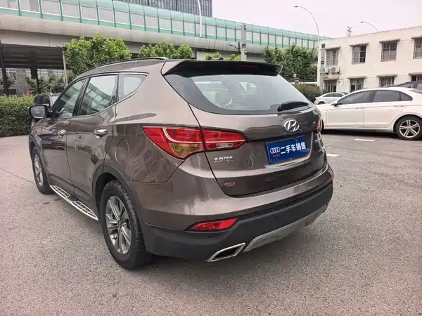 Hyundai Santa Fe 2015