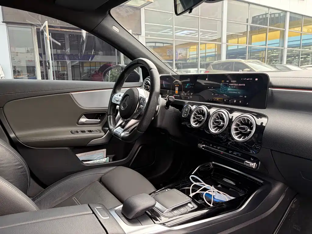 Mercedes-Benz A-Class AMG 2022 — фото 6