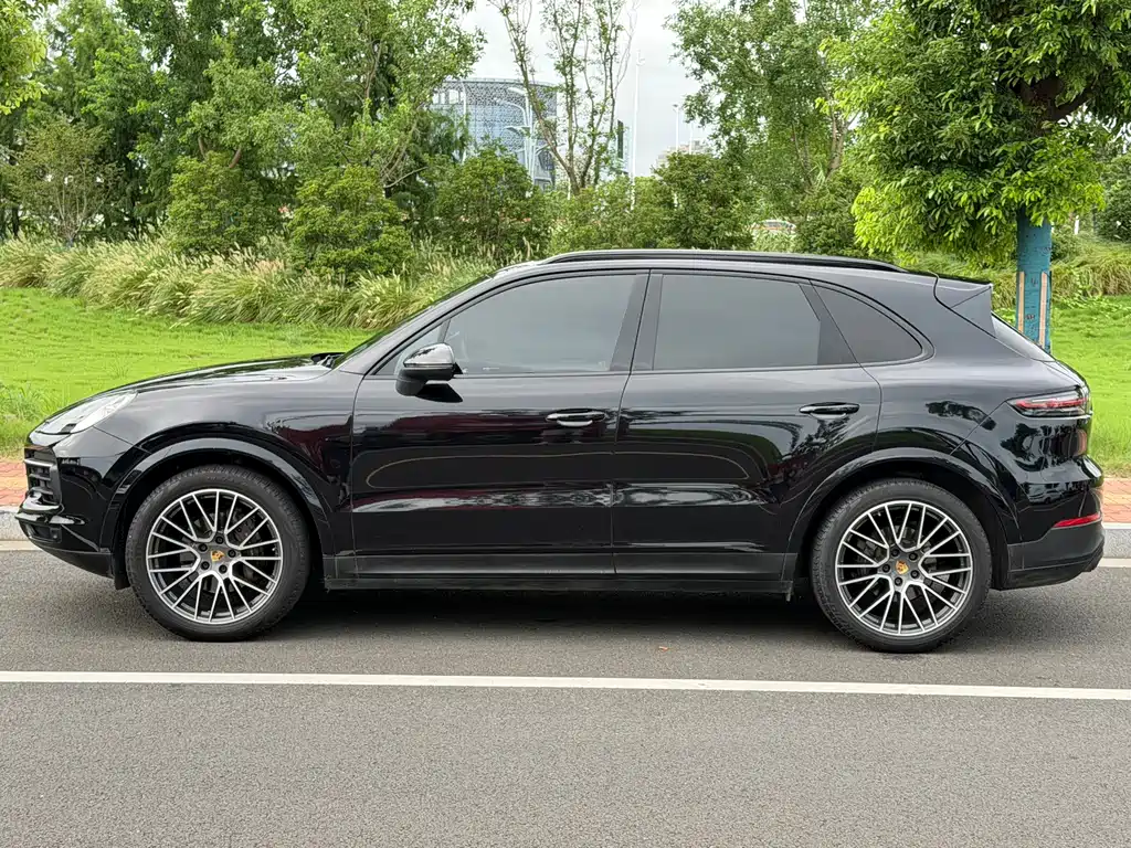 Porsche Cayenne 2020 — фото 4
