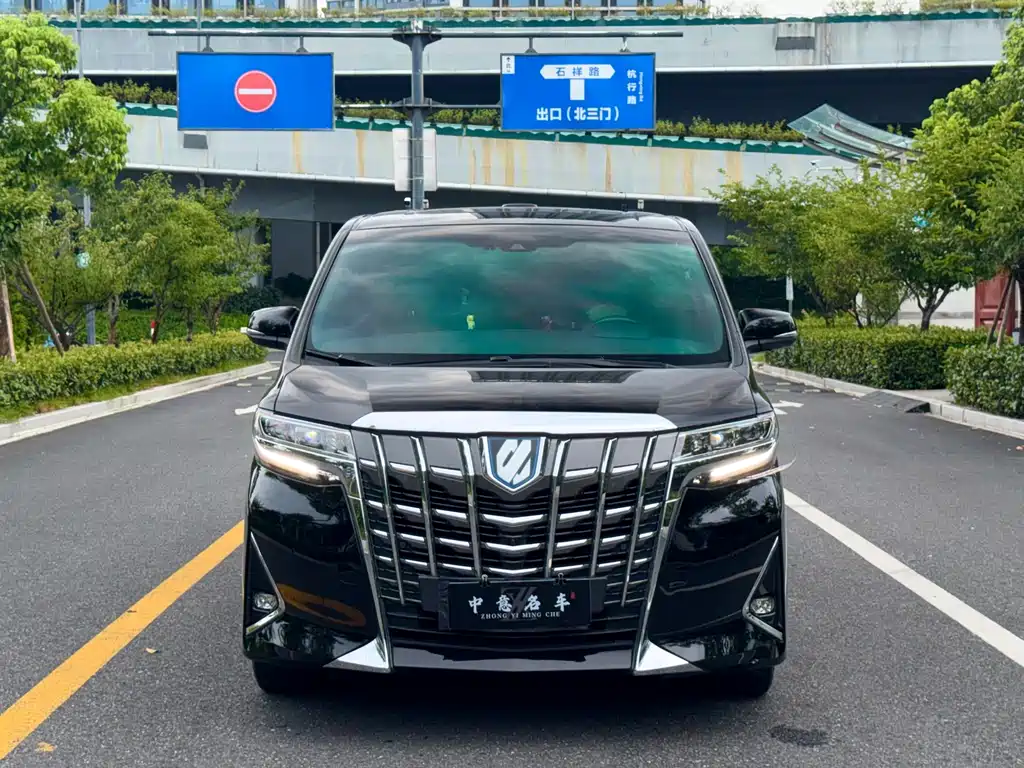 Toyota Alphard 2021 — фото 2
