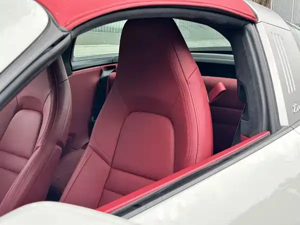 Porsche 911 2023