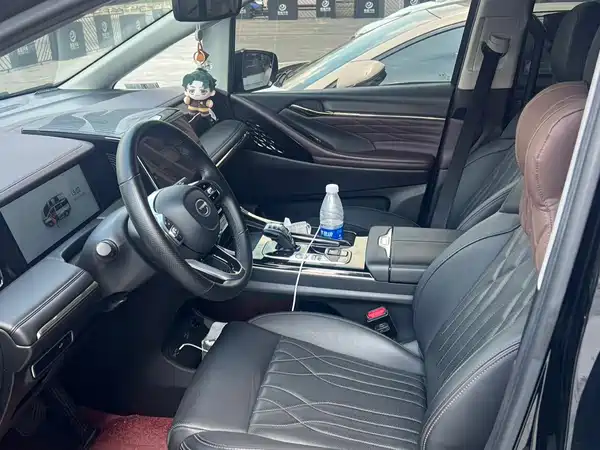 GAC Trumpchi M8 2023