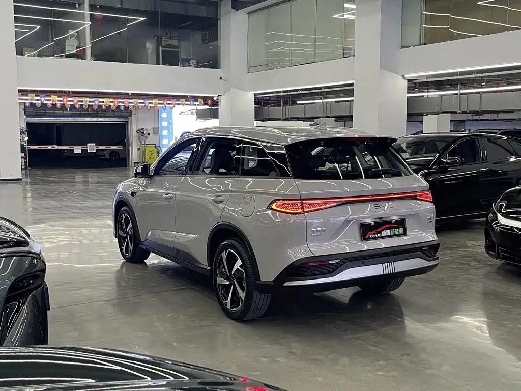 BYD Sealion 05 DM-i 2025 — фото 3
