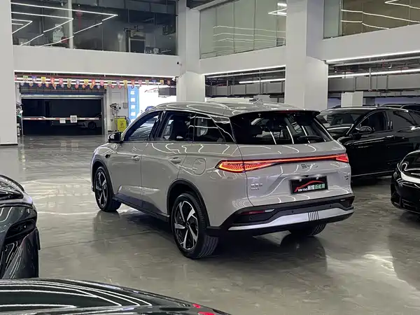BYD Sealion 05 DM-i 2025