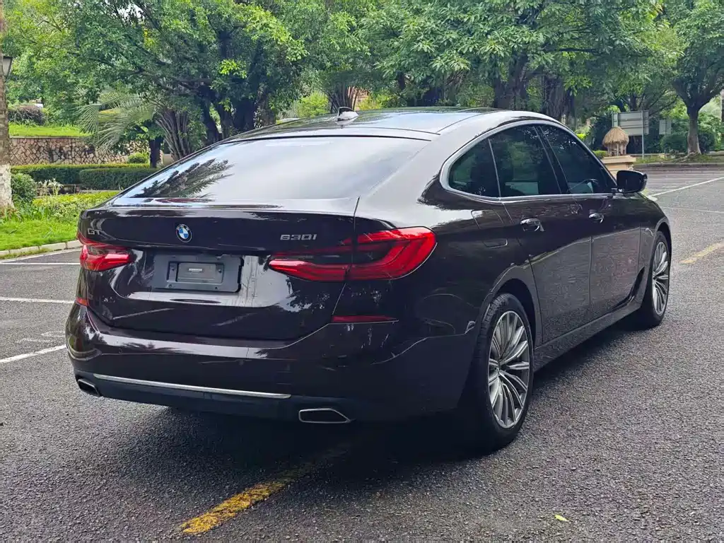 BMW 6 Series GT 2018 — фото 9