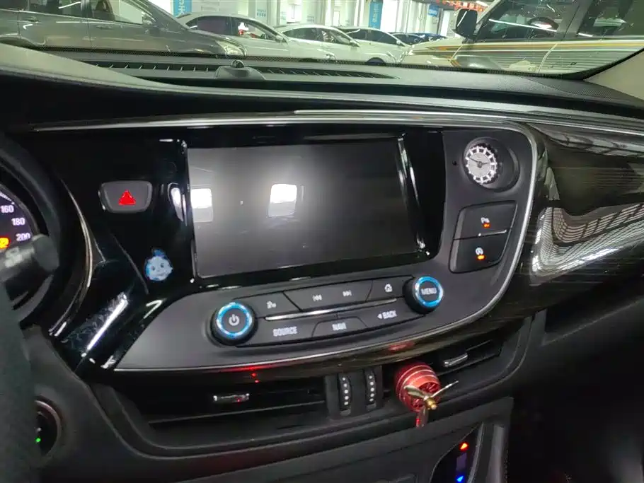 Buick Envision Plus 2019 — фото 13