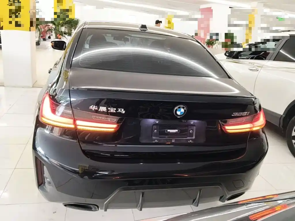 BMW 3 Series 2023