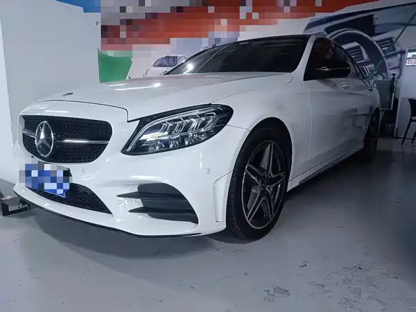 Mercedes-Benz C-Class 2021