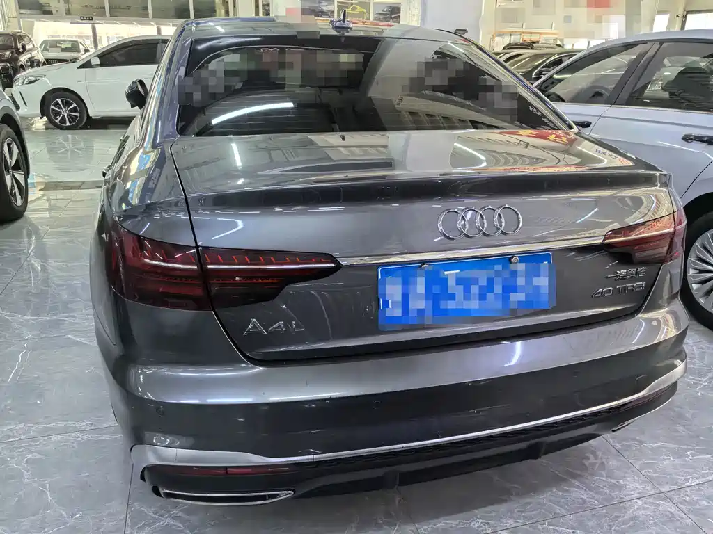 Audi A4L 2021