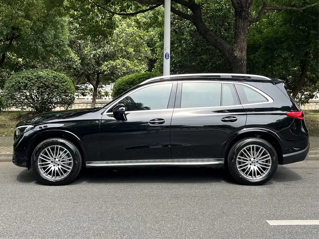 Mercedes-Benz GLC 2024