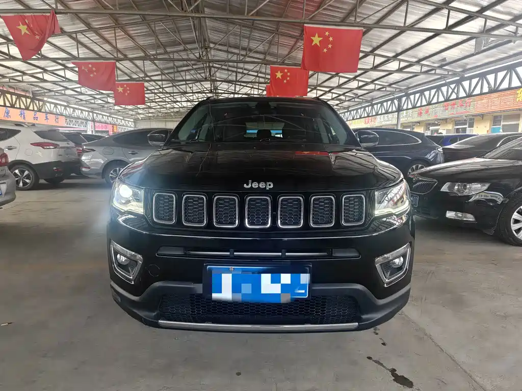 Jeep Compass 2017 — фото 2