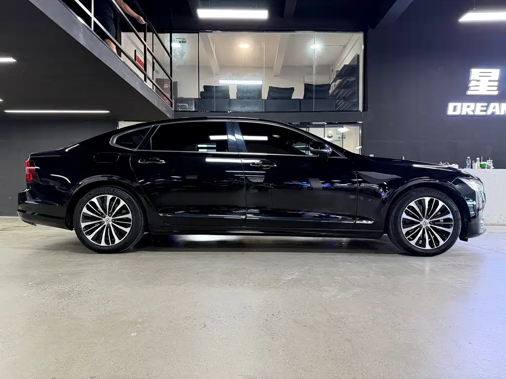 Volvo S90 2023 — фото 10