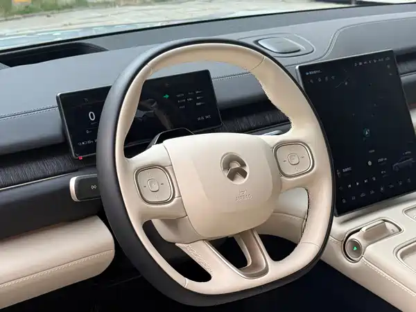 NIO ES6 2025