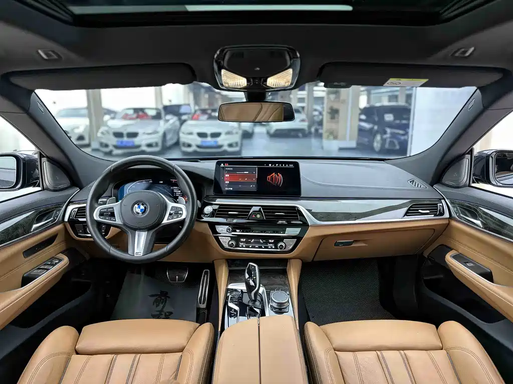 BMW 6 Series GT 2021 — фото 9