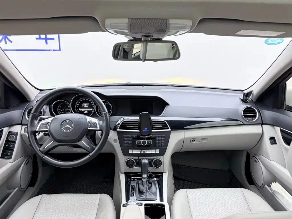 Mercedes-Benz C-Class 2013 — фото 14