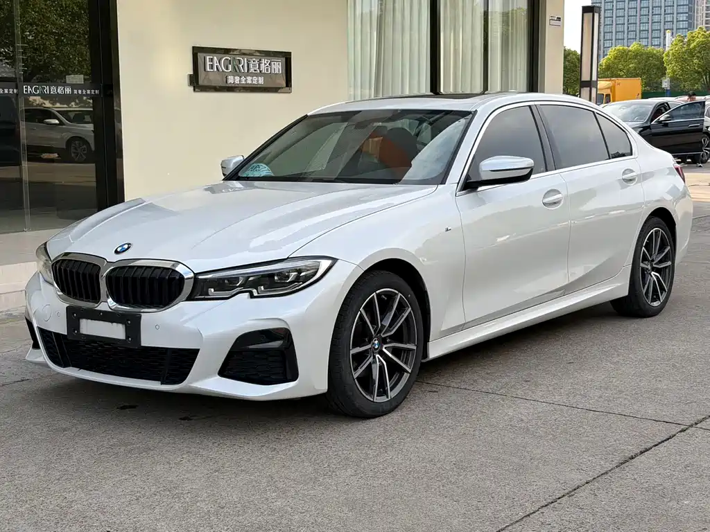 BMW 3 Series 2021