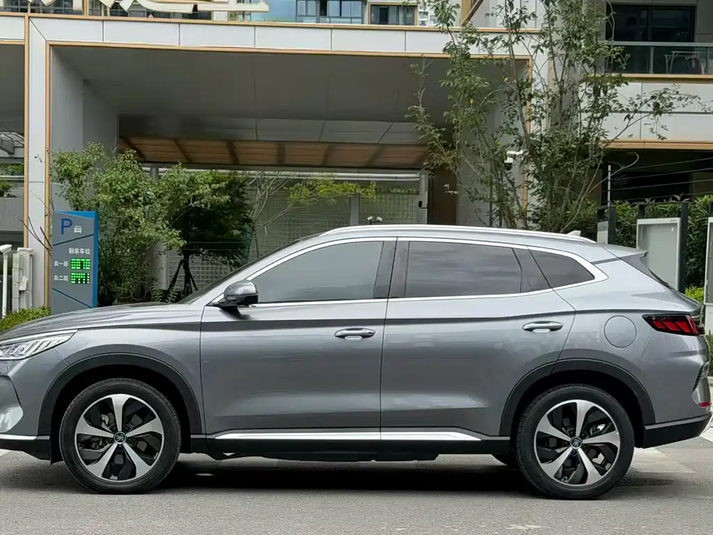 BYD Song PLUS New Energy 2023 — фото 3