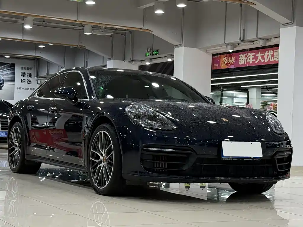 Porsche Panamera 2022